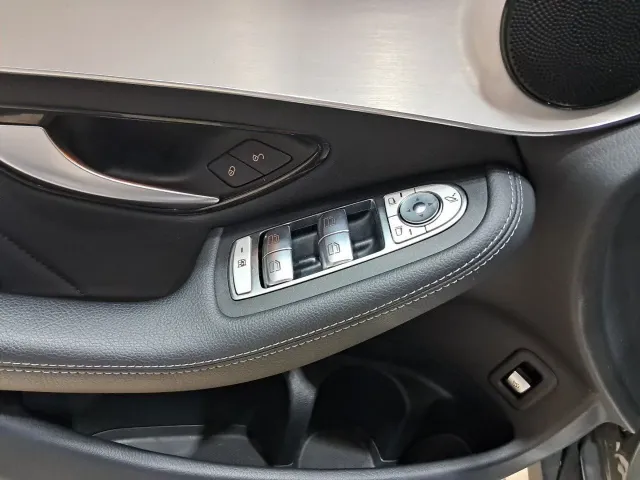 Mercedes GLC
