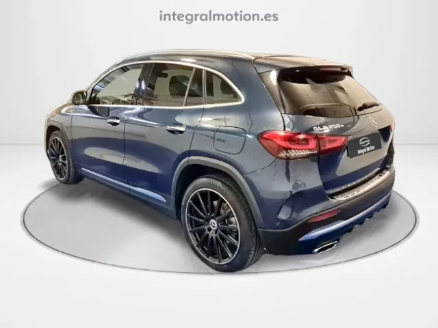 Mercedes GLA