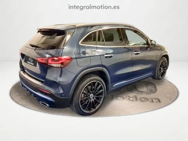 Mercedes GLA