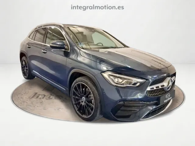 Mercedes GLA