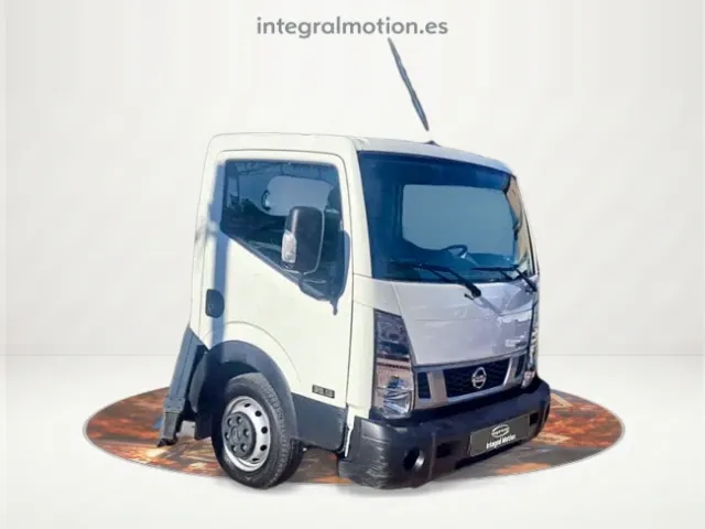 Nissan NT400
