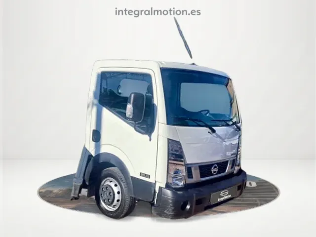 Nissan NT400