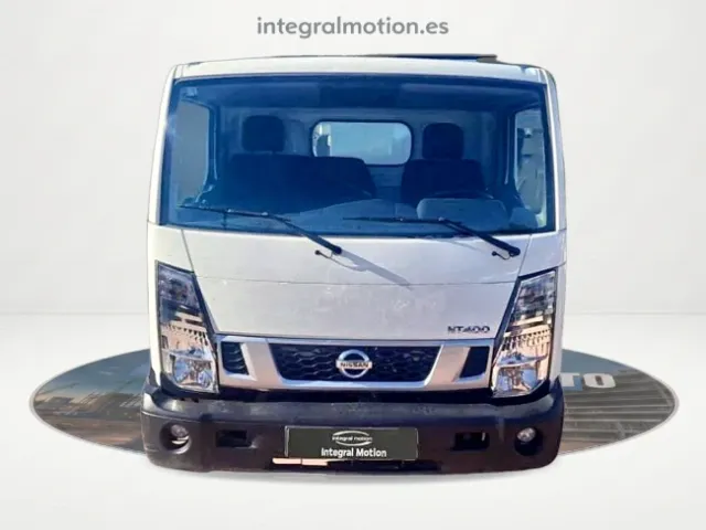 Nissan NT400