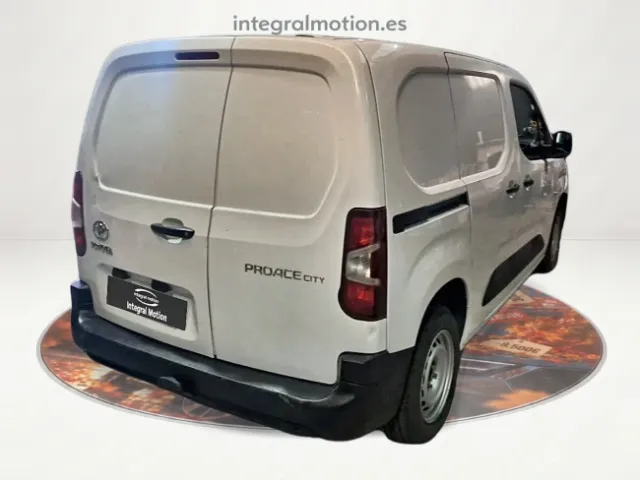 Toyota Proace City