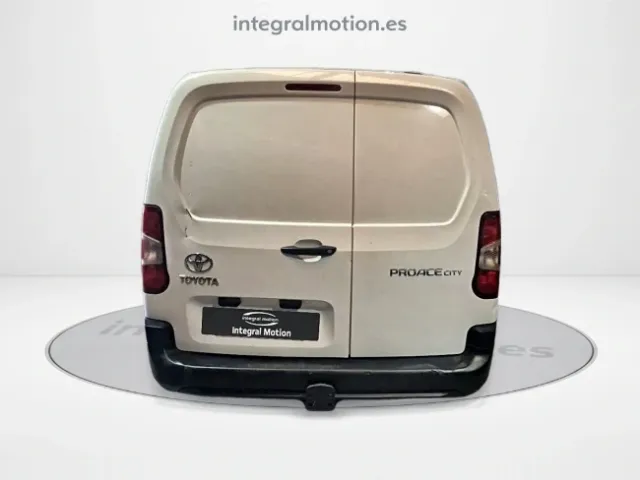 Toyota Proace City
