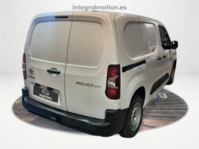 Toyota Proace City