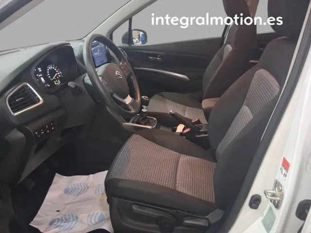 Suzuki SCross