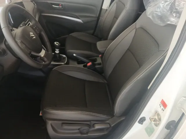 Suzuki SCross