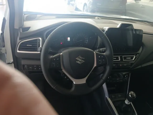 Suzuki SCross