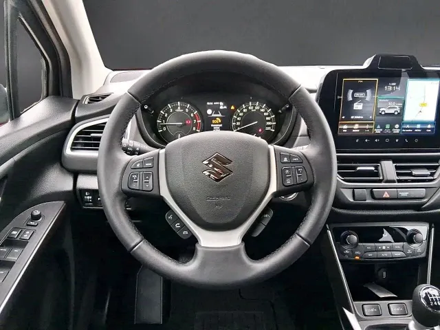 Suzuki SCross