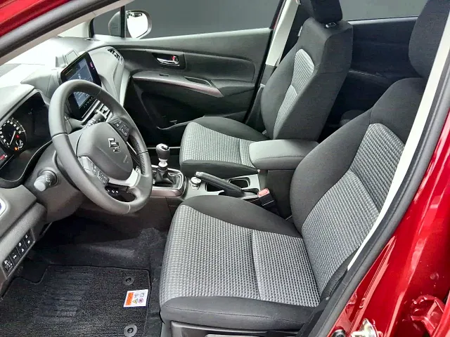 Suzuki SCross