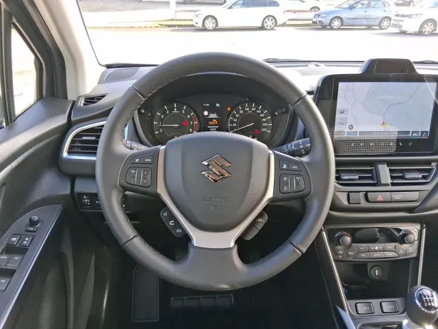 Suzuki SCross