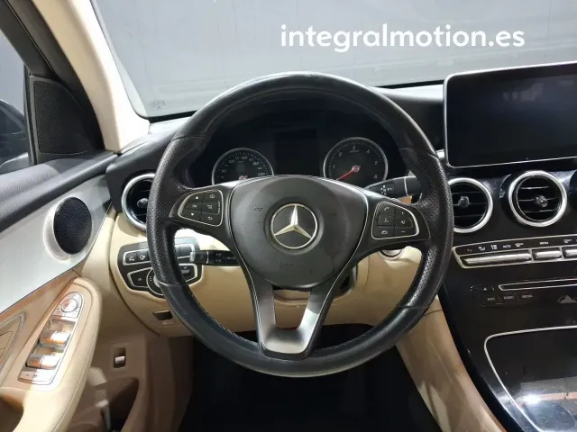 Mercedes GLC