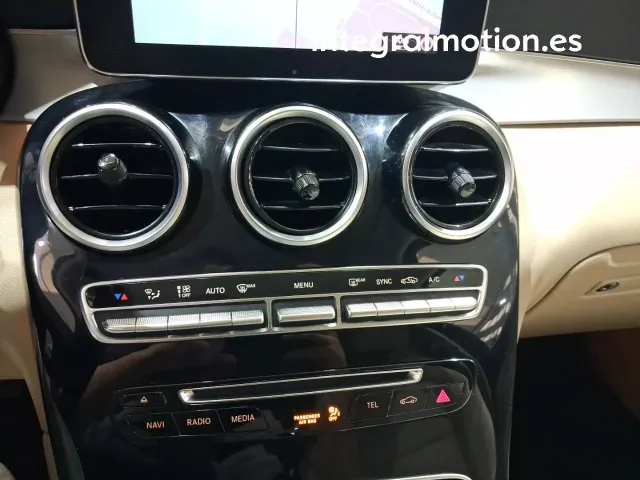 Mercedes GLC
