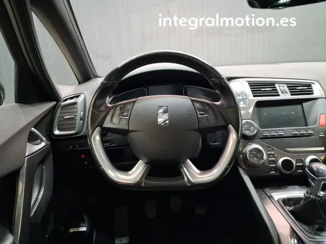DS DS 5