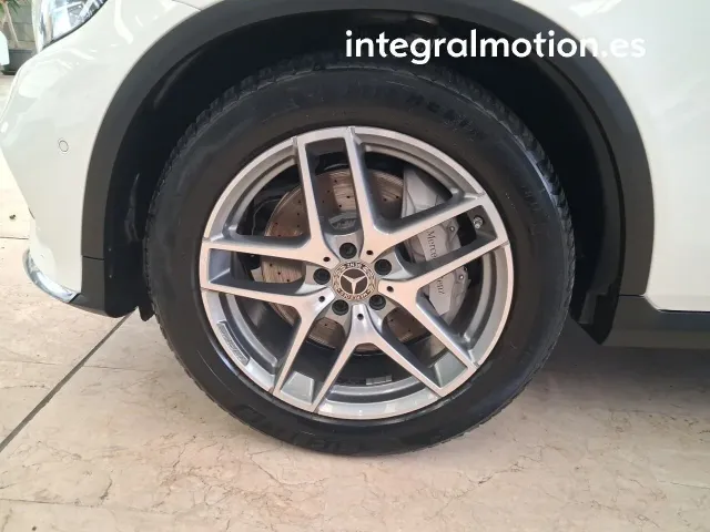 Mercedes GLC
