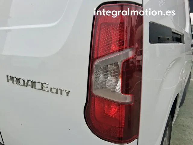 Toyota Proace City