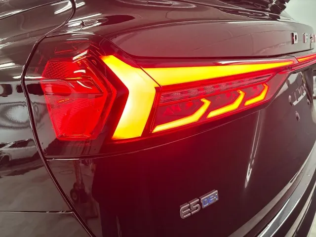 DFSK E5