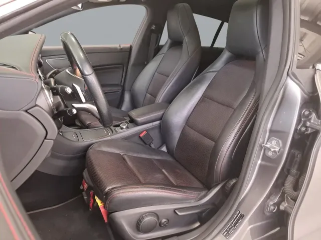 Mercedes CLA