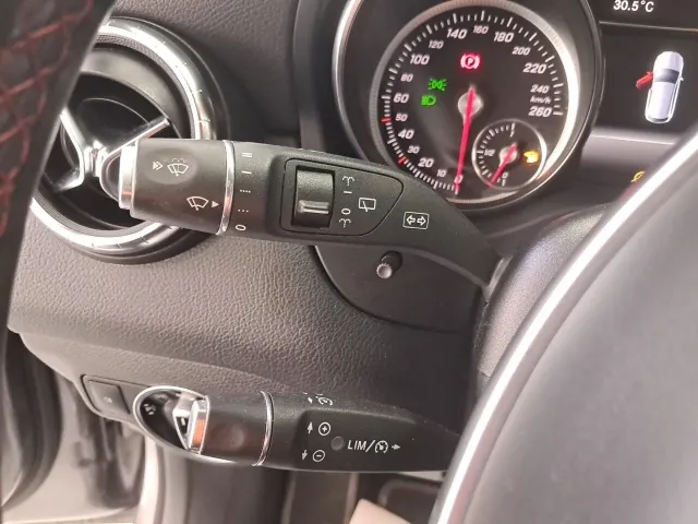 Mercedes CLA