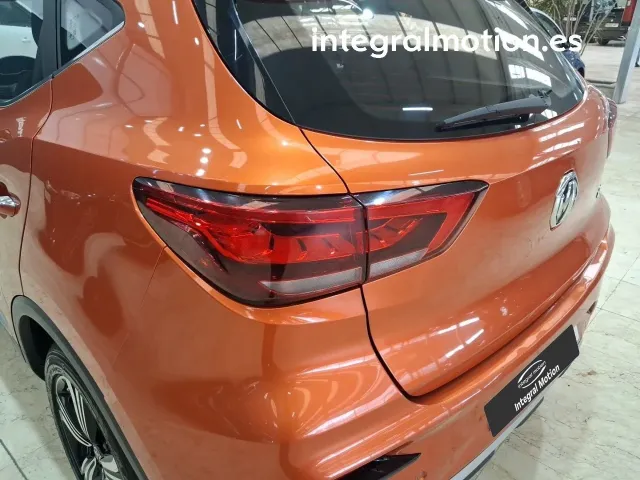 MG ZS