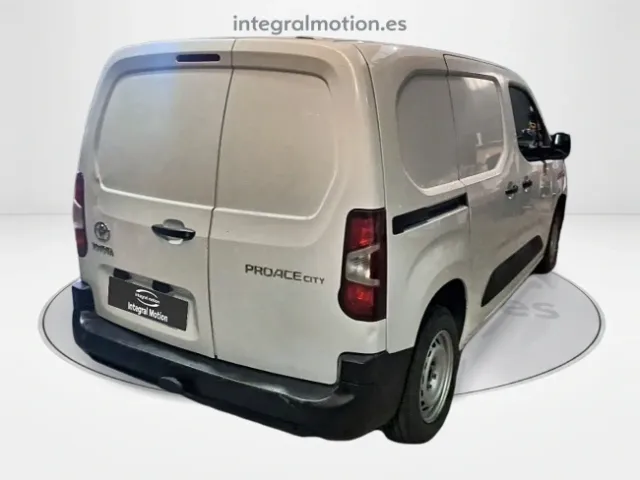 Toyota Proace City