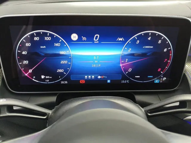Mercedes GLC