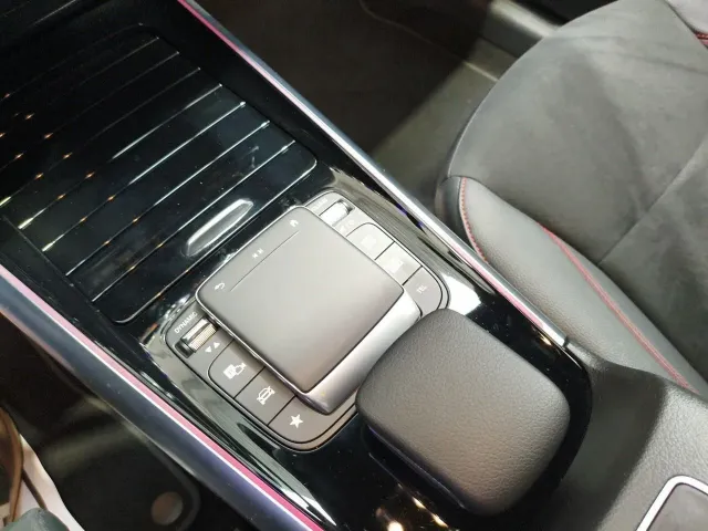 Mercedes GLA