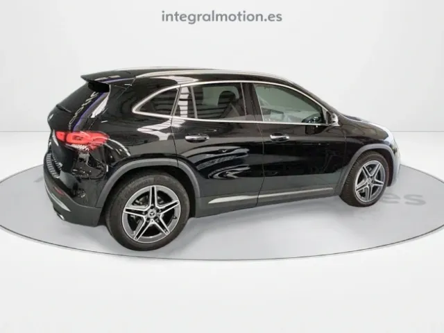 Mercedes GLA