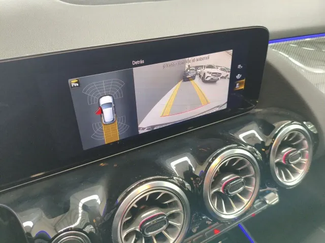 Mercedes GLA