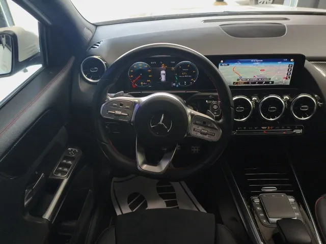 Mercedes GLA
