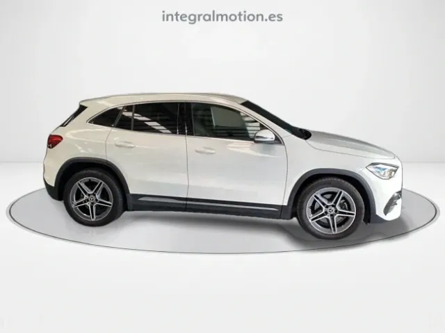 Mercedes GLA