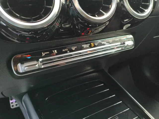 Mercedes GLA