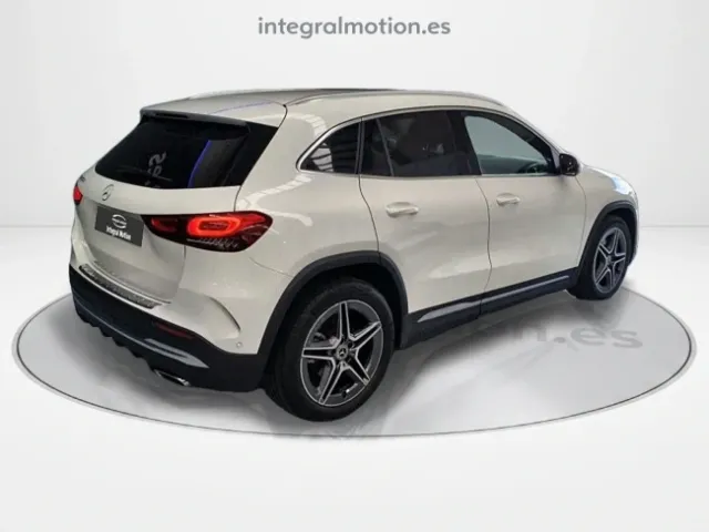 Mercedes GLA
