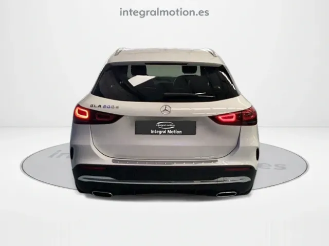 Mercedes GLA