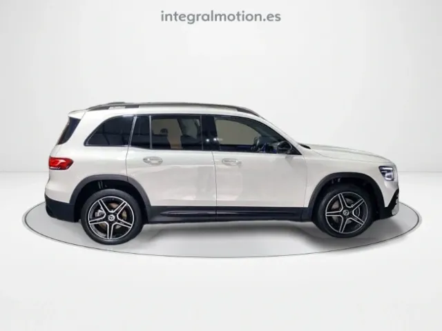 Mercedes GLB