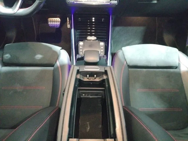 Mercedes GLB