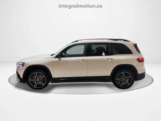 Mercedes GLB