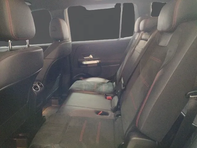 Mercedes GLB