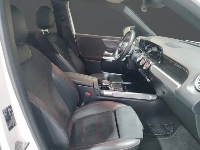 Mercedes GLB