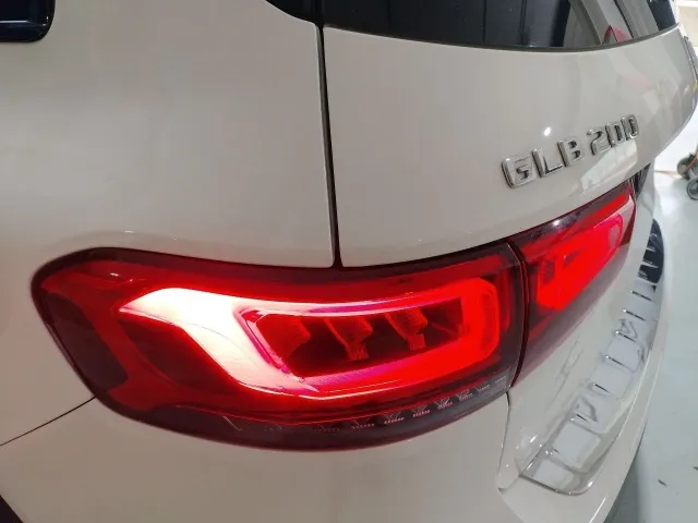 Mercedes GLB