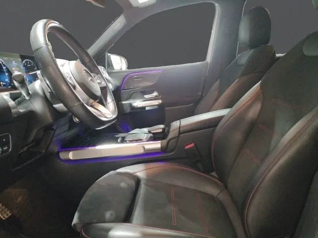 Mercedes GLB