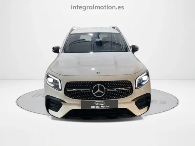 Mercedes GLB
