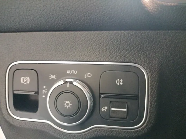 Mercedes GLB