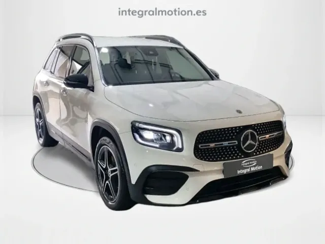 Mercedes GLB