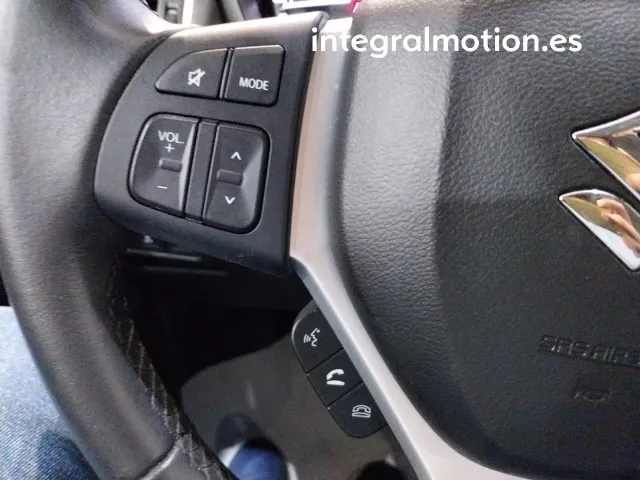 Suzuki S-Cross