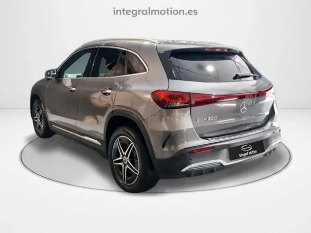 Mercedes EQA