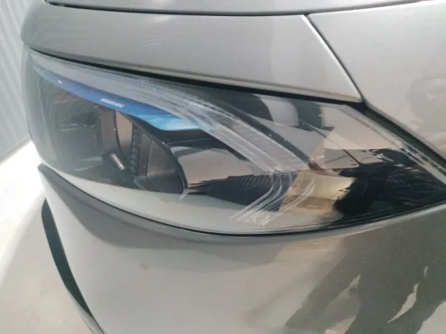 Mercedes EQA