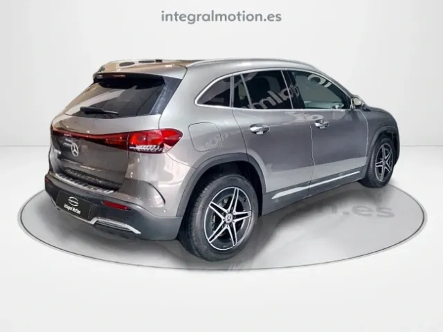 Mercedes EQA