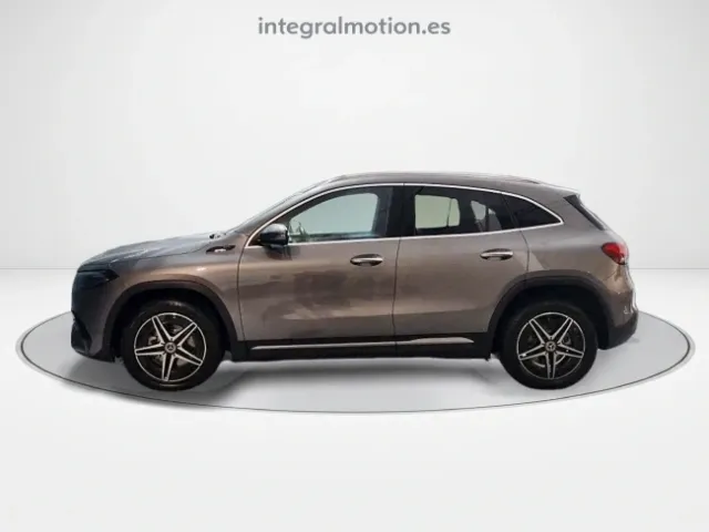 Mercedes EQA